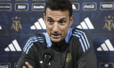 Scaloni aseguró que el cuerpo técnico de la Selección argentina mayor está orgulloso de la Sub-20