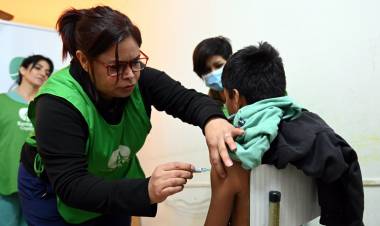 La campaña de vacunación sigue en el verano y llegará a las colonias de vacaciones