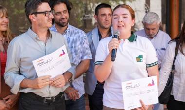 Semana Invencible: Provincia premió producciones de 16 escuelas en el concurso sobre el Brigadier López