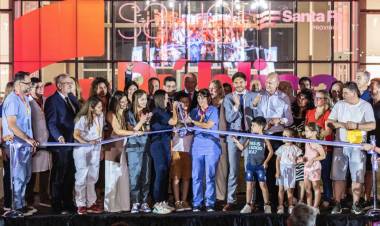 Pullaro inauguró el Nuevo Hospital Regional de Rafaela: “Tenemos la mejor salud pública de la República Argentina"