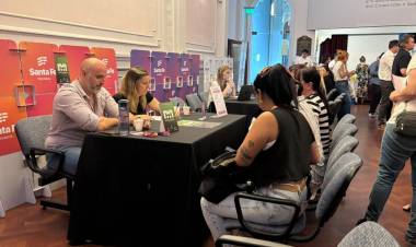 Ronda de Empleo +40: más de 150 postulantes accedieron a entrevistas laborales en  turismo, hotelería y gastronomía