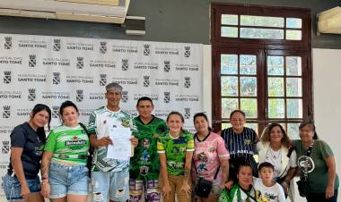 La Municipalidad firmó un contrato de comodato para que el Club Social y Deportivo Real Adelina cuente con un espacio para su sede