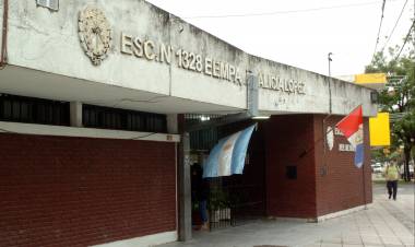 Avanza la obra de mejoramiento de veredas en la Escuela República de Bolivia 