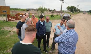 Pullaro recorrió las obras terminadas en los canales Arroyo Aguiar y Las Mandarinas