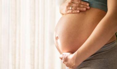 La provincia de Santa Fe cierra 2025 con casi 2.500 nacimientos menos que el año pasado y un leve repunte de matrimonios