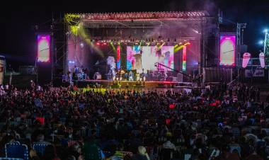 Festival del Pescador: Pullaro destacó el crecimiento del turismo y la identidad santafesina