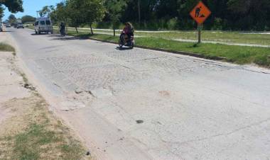 La Municipalidad reparará el pavimento en Avenida Peñaloza