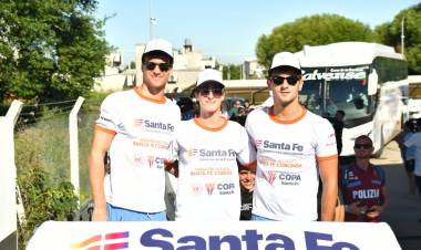 Empezó la 48° edición de la Maratón Santa Fe-Coronda con la visita a Sauce Viejo y el sprint en Coronda 