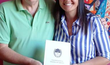 Ariel Sclafani y Soledad López la descendiente del Brigadier