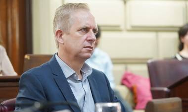 *En medio de la crisis policial, exigen al gobierno provincial datos sobre salud mental, licencias y condiciones laborales*