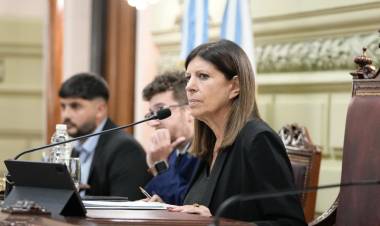 Clara García fue reelecta al frente de la cámara de diputados de Santa Fe