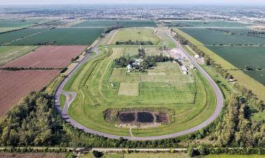 Pullaro presentó la modernización del Autódromo Ciudad de Rafaela y anunció el regreso del TC a la región”