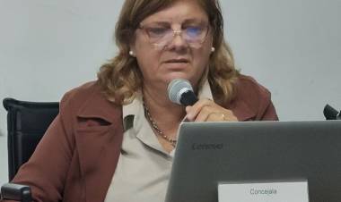 Zamora: “Santo Tomé permite nuevos loteos, pero después no cumple ni con el agua en los barrios”