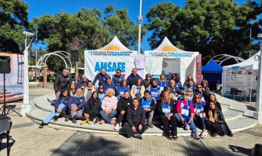 Con salarios perdiendo frente a la inflación, la Carpa Blanca profundiza su recorrido por la provincia