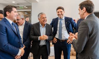 Pullaro firmó un convenio con San Juan y busca posicionar a Santa Fe como socio industrial del boom minero argentino