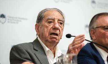 Homenaje del Senado a Danilo Kilibarda por su legado democrático