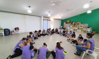La Municipalidad fortalece la convivencia en equipos de los Jardines Municipales