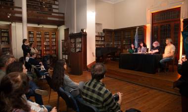 Ediciones UNL y Eduner vuelven a editar a Juanele