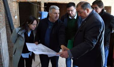Poletti recorrió las obras del Jardín Municipal N° 18 en barrio Alfonso