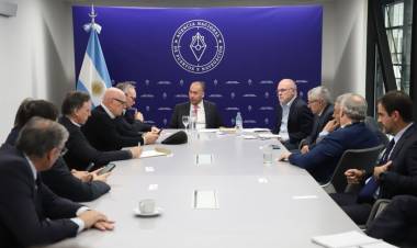 Santa Fe exige rápida adjudicación de la Hidrovía para bajar costos logísticos