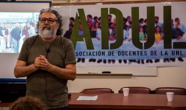 Docentes de paro hasta el sábado: "El gobierno nacional quiere ver la universidad pública cerrada"
