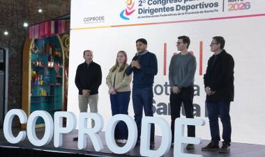 Pullaro convocó a los clubes a ser protagonistas del cambio social y destacó la inversión histórica en deporte en Santa Fe