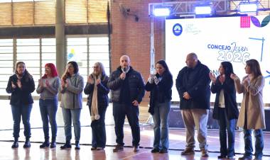 Concejo Joven y Concejo Mayor, juntos por primera vez en una experiencia que reunió a más de 1500 personas