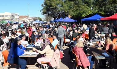 Agenda Santa Fe: celebraciones patrias y actividades lúdicas infantiles con clima de mundial
