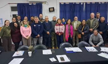 Reunión en Sauce Viejo de la Junta de Protección Civil local por la llegada del Niño