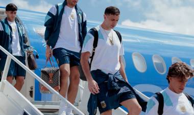 La Selección argentina llegó a Dallas en la previa del partido ante Austria