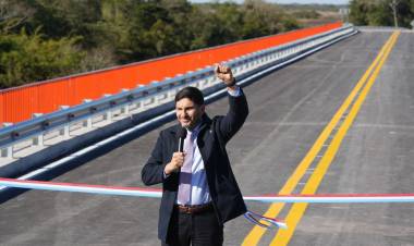 Pullaro inauguró el puente sobre arroyo El Pindó: “Dijimos que íbamos a priorizar el norte y hoy eso es una realidad”