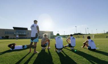 La Selección argentina volvió a los entrenamientos, con la mirada puesta en Inglaterra