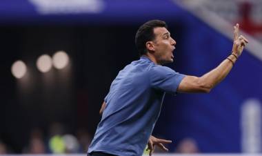 Scaloni emocionado tras la clasificación: “Estoy sin palabras, esta gente nos lleva a ganar”