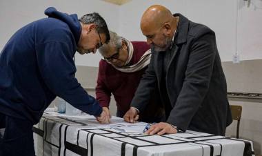Los vecinos respaldaron por unanimidad la obra de cloacas para barrio Roma