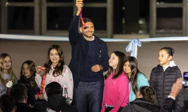 Pullaro: “El Invencible Arena nos muestra el camino que hoy recorren Rosario y la provincia de Santa Fe”
