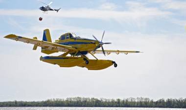 La nueva flota aérea de Santa Fe para combatir incendios realizó con éxito las primeras pruebas