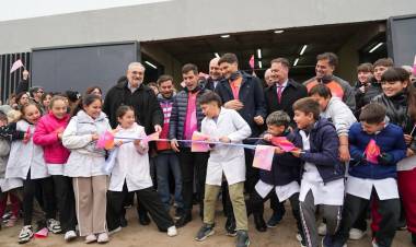 Pullaro: “La infraestructura deportiva que quedará de los los Juegos Suramericanos le darán impulso a la provincia de Santa Fe”