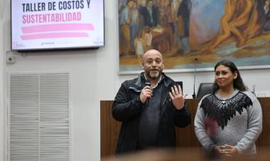 Emprendedores de la ciudad se capacitaron en el Concejo   