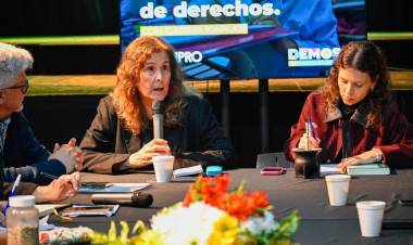 Carina Kaplan en Santa Fe: “La escuela es un lugar central para resistir en estos tiempos de tanta crueldad”