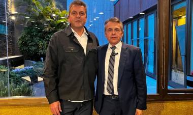 Sergio Massa en Rosario acompañó el lanzamiento de la candidatura a gobernador de Diego Giuliano