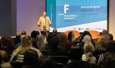 Con más de 70 stands, abrió sus puertas la XXXII Feria del Libro en la Estación Belgrano