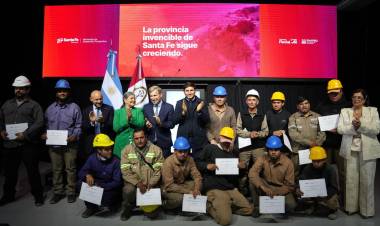 Pullaro: “En un momento muy difícil, estamos llevando adelante el plan de obra pública más grande de la historia de Santa Fe