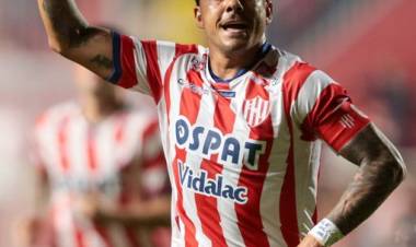 Tarragona, el goleador que volvió a sonreír: "Necesitábamos este triunfo"