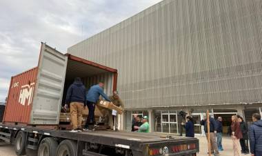 Juegos Suramericanos 2026: Llegaron los materiales deportivos de handball al estadio Invencible Santa Fe