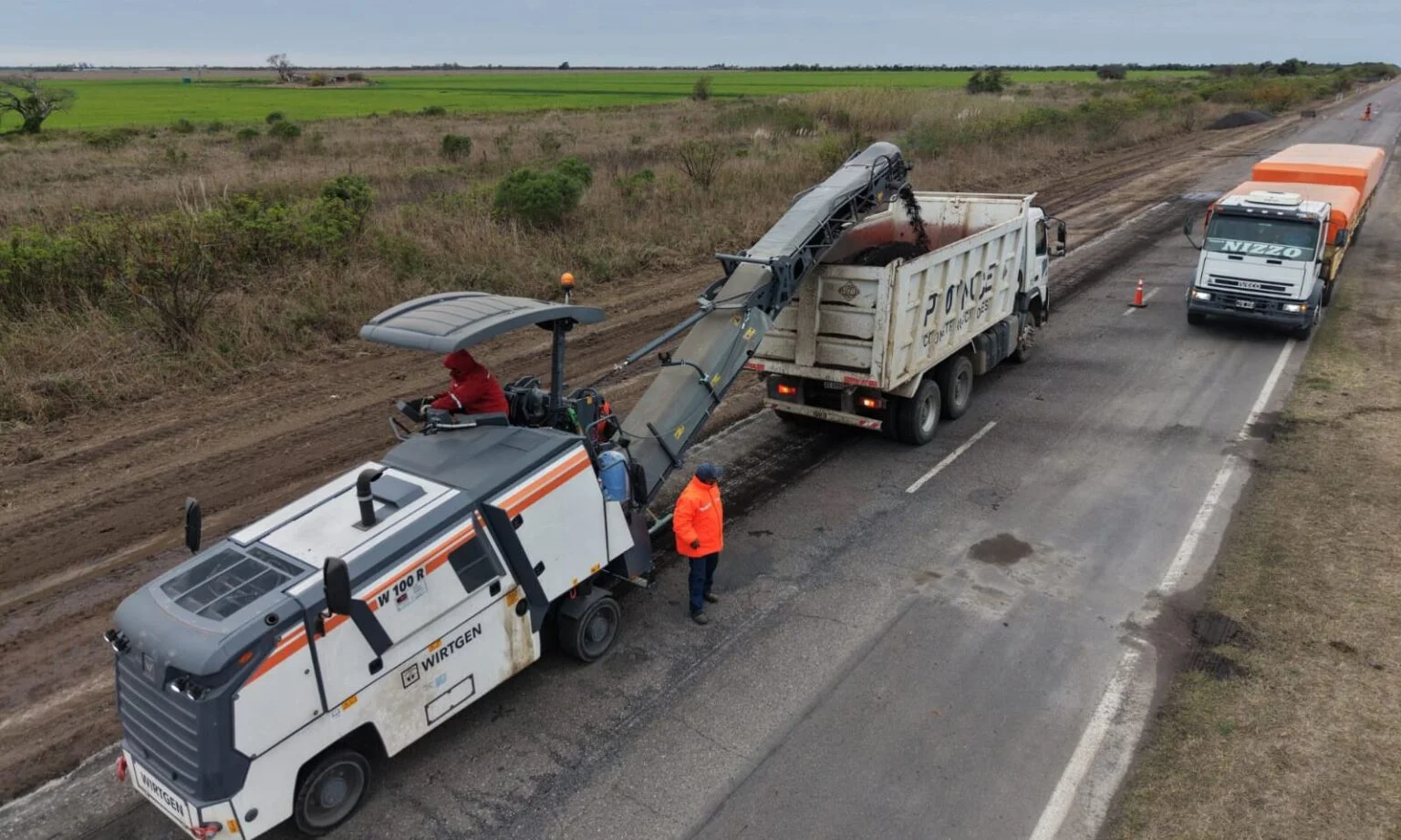 El senador Michlig presenció el inicio de la obra de repavimentación de la RP 13 entre Virginia y Capivara Obras Públicas