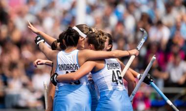 Las Leonas vencieron a Chile y Santa Fe las acompañó en una tarde de fiesta