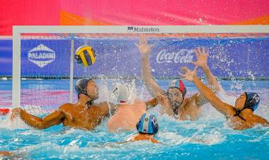 Waterpolo: Argentina va por las semifinales y destaca el legado del nuevo Centro Acuático