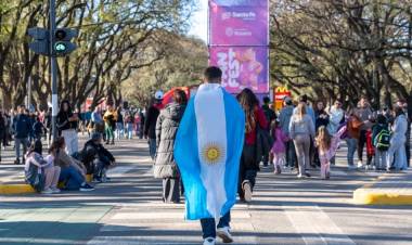 Convocan a que la ciudad entera reconozca a las y los atletas rosarinos que participaron de los Suramericanos