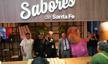Santa Fe cerró la FIT con el empuje de los Juegos Suramericanos y el valor agregado de sus sabores para copar el verano