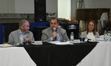 Poletti encabezó la reunión del Consejo de Gobierno del ECAM en Monte Vera